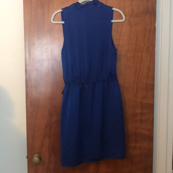 Silky royal blue A line sleeveless dress - Picture 4 of 4